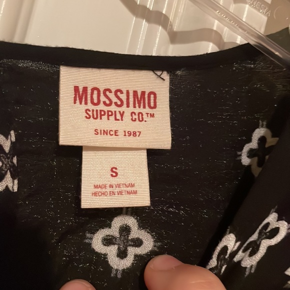 black with white design top , holes down the sleeve - Picture 2 of 3